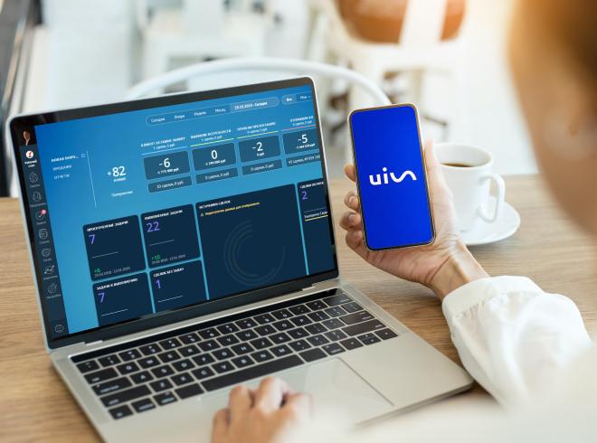 amoCRM